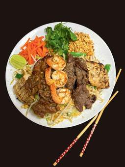 Combination Pad Thai